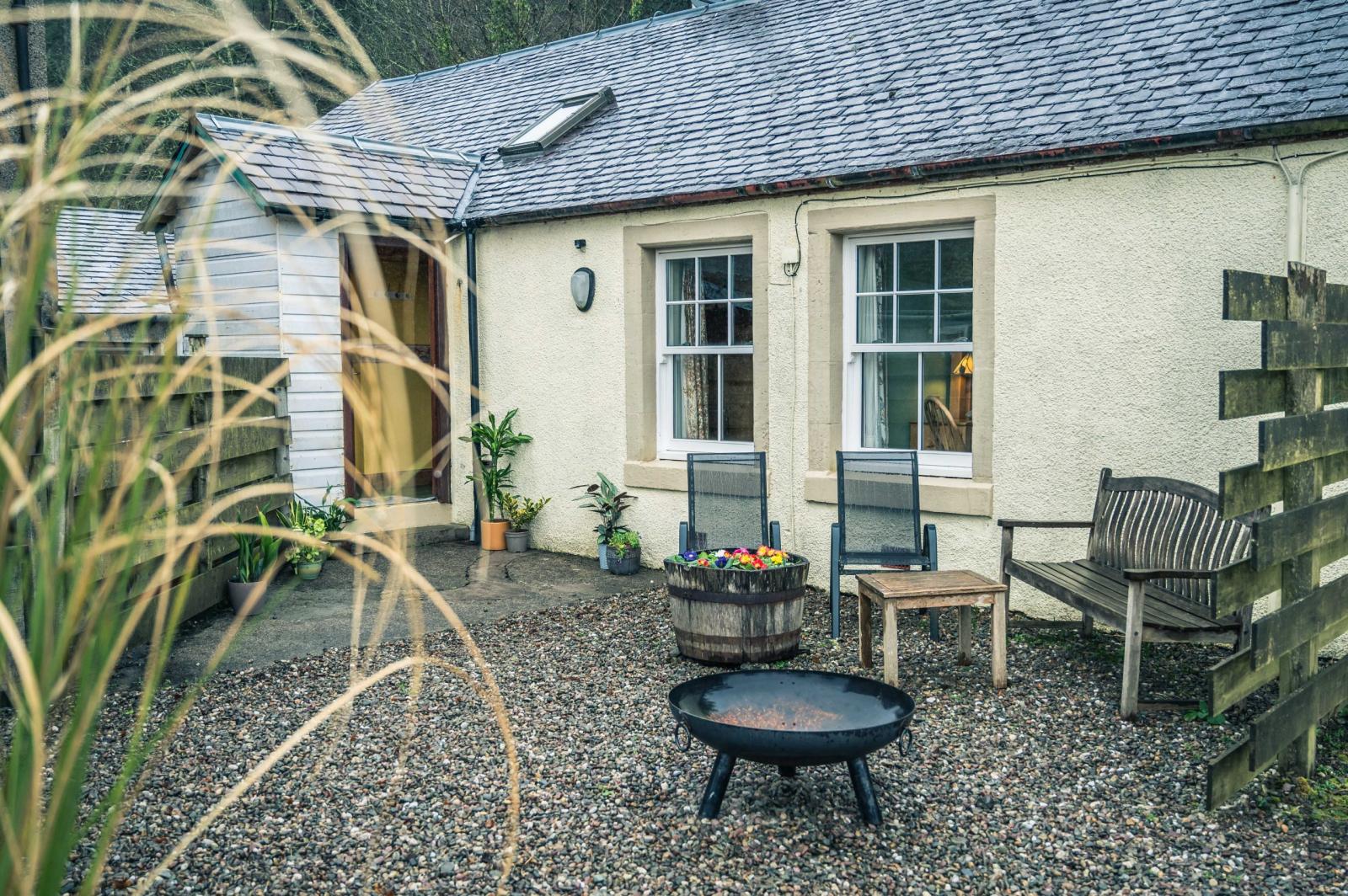 Mains Cottages